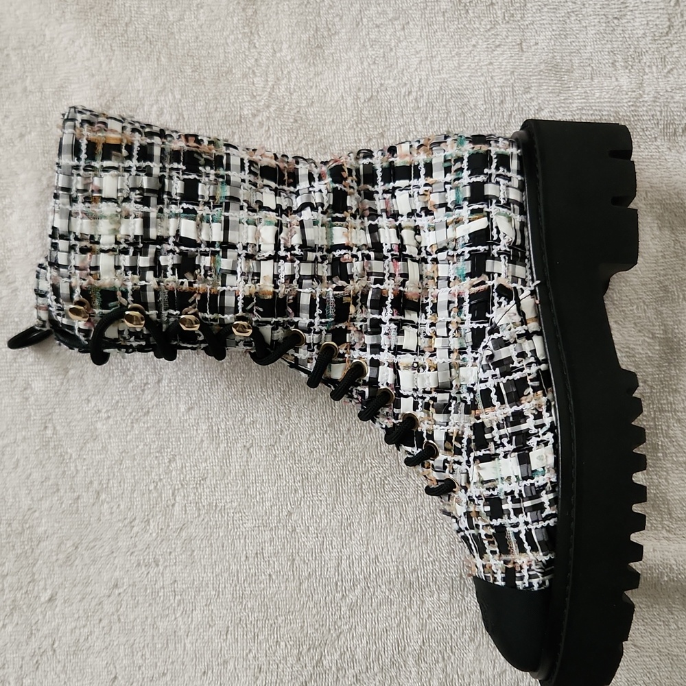 Chanel tweed combat boots - Picture 3 of 7